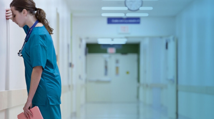 Sanità, Nursing Up De Palma: «Sempre più operatori sanitari decidono di abbandonare la professione, il disagio non è solo economico ma psicologico»