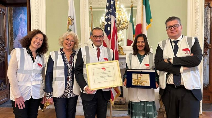 GLI STATI UNITI FANNO SQUADRA CON GLI ANGELI DEL BELLO PER DIFENDERE LO SPLENDORE ED IL DECORO DI FIRENZE