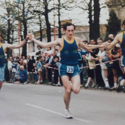 I fratelli Elvino, Loris e Pietro Gennari vinsero una maratona in 2h35'24'' 