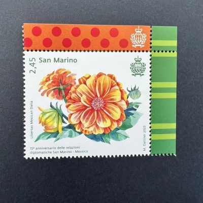 Il fiore “Libertas Mexican Dalia” celebra in un francobollo l’amicizia Messico San Marino