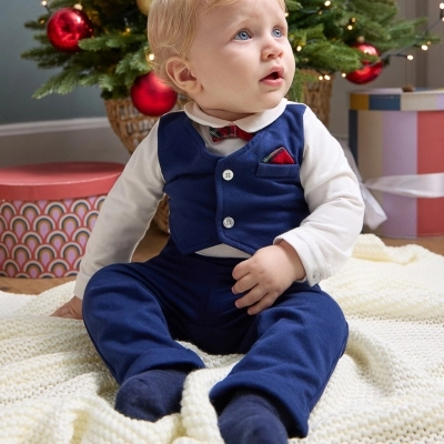 Il Natale 2023 di Prénatal tra proposte eleganti e scelte divertenti,  per vestire i bambini (ma non solo) seguendo il loro stile.