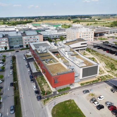 Nuovo polo didattico dell'Arcispedale Sant'Anna di Cona: efficienza energetica e tetto verde per un campus sostenibile