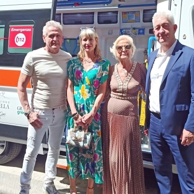 Una nuova ambulanza con unità pediatrica per La Croce Bianca di Arezzo