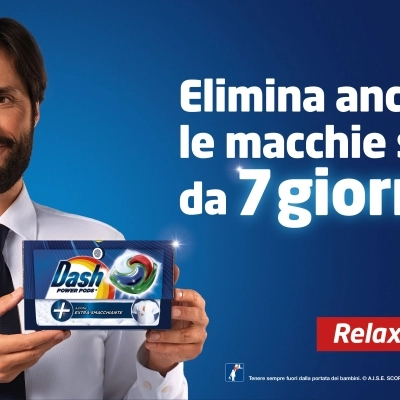 IL BUCATO? UNA POTENZIALE FONTE DI STRESS!  DASH METTE (LETTERALMENTE) A NUDO GLI ITALIANI  RACCONTANDO E PLACANDO, IN MODO INEDITO E SPIAZZANTE, LA LORO MAGGIORE ANSIA IN FATTO DI MACCHIE E IGIENE NELLA NUOVA CAMPAGNA “