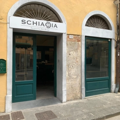 Arriva “Schiacciasette” la nuova focacceria nel cuore di Pisa