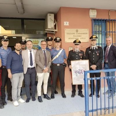 Una delegazione di NSC in visita alla Stazione Carabinieri Resuttana Colli di Palermo: “Ai colleghi in servizio, il merito di avere salvato tanti nuclei familiari durante gli incendi del 25 luglio 2023” 