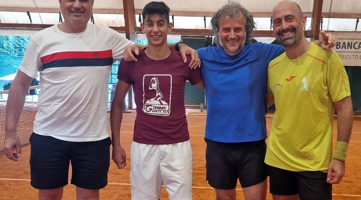 Il Valtiberina Tennis festeggia la promozione in serie D2