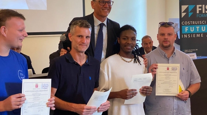 FISM Formazione e Fondazione CR Firenze consegnano i diplomi di fine corso