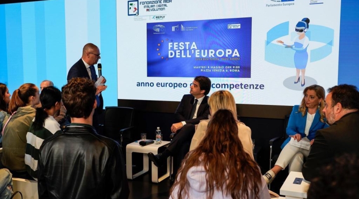 Elezioni europee 2024: comunicazione digitale cruciale per il coinvolgimento attivo di giovani e cittadini