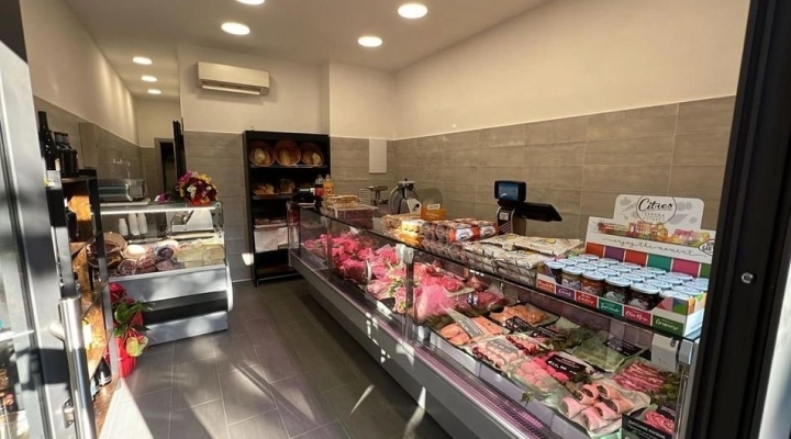 Banchi frigo macelleria Progettazione e produzione MBF Arredo Negozi