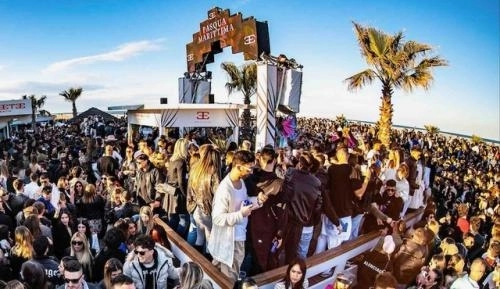 Papeete Beach - Milano Marittima: Beach Party ogni sabato dalle 16… E dal 25/05 le notti firmate VillaPapeete