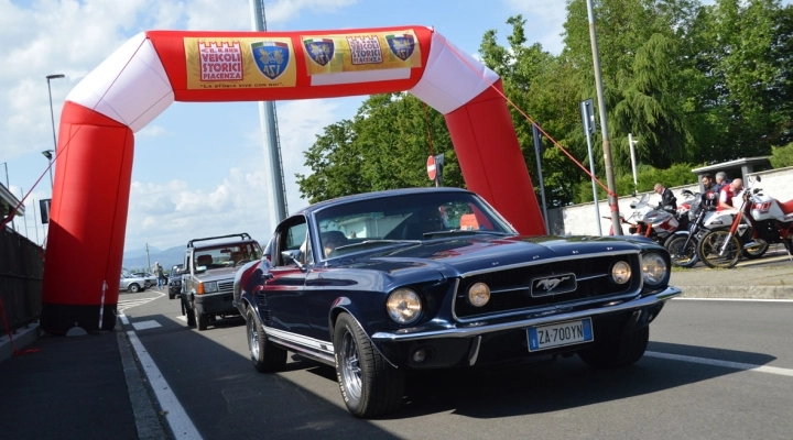 “Giornata del Tricolore” del CVSP: auto storiche uniche e oltre cento collezionisti