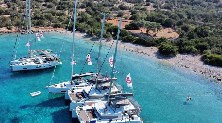 MONDOVELA Yachting & Vacanze