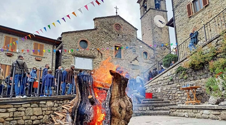 Il borgo di Raggiolo verso la Festa di Castagnatura 2024 